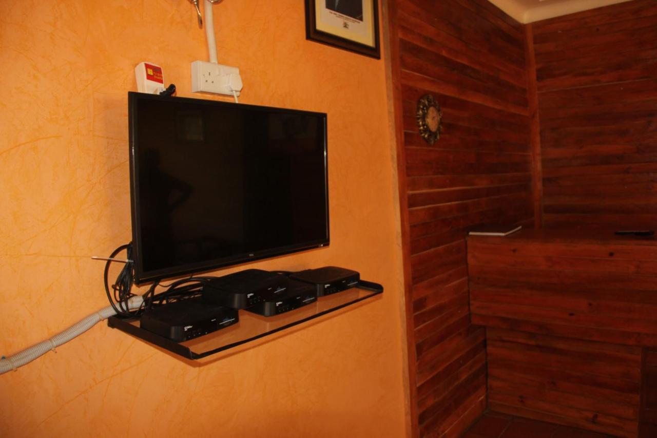 Saltek Forest Cottages Masindi المظهر الخارجي الصورة