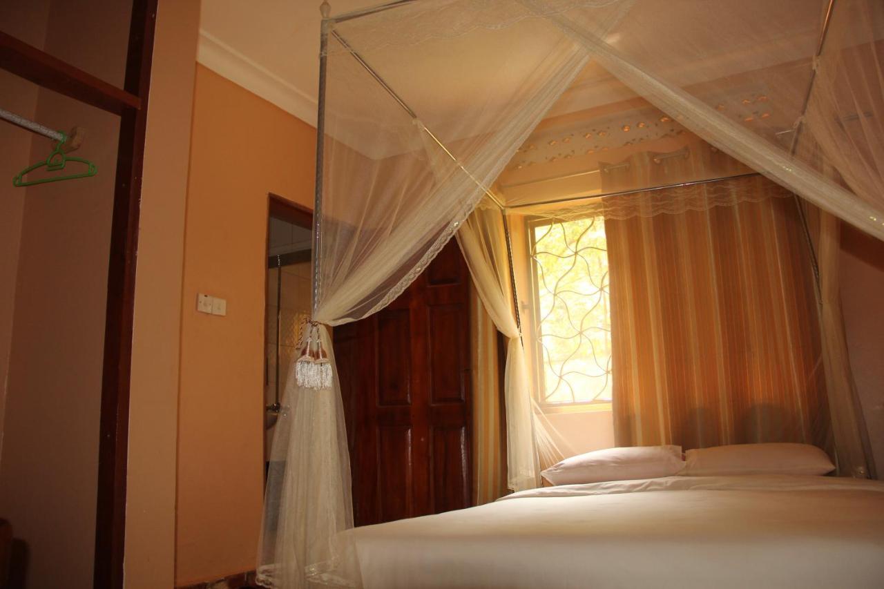Saltek Forest Cottages Masindi المظهر الخارجي الصورة